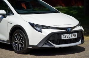 Toyota Corolla Trek Hybrid 2020 года  (UK)